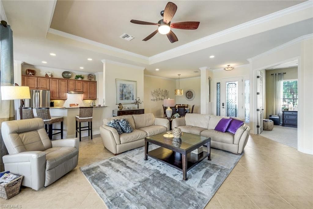3784 Treasure Cove Cir, Naples, FL 34114-4