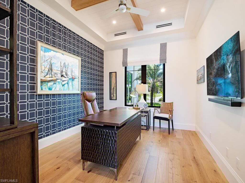 679 Rudder Rd, Naples, FL 34102-23