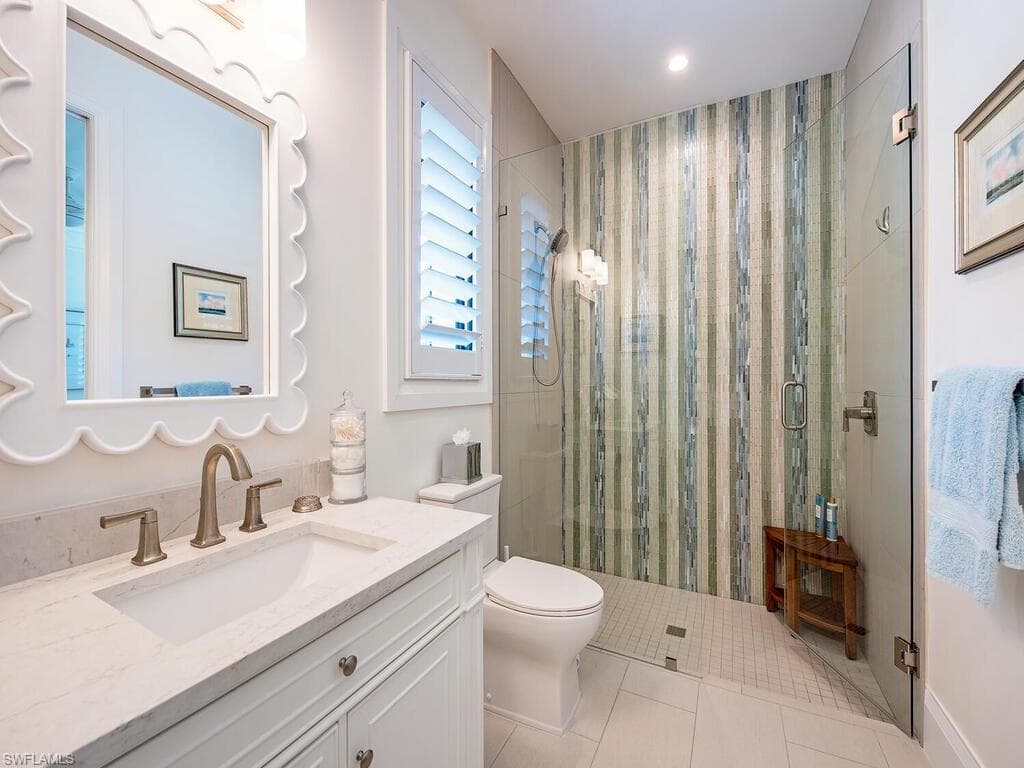 679 Rudder Rd, Naples, FL 34102-32