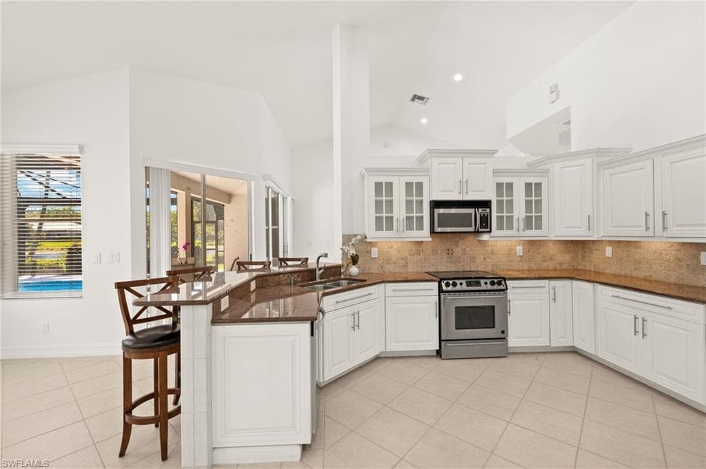 7034 Sugar Magnolia Cir, Naples, FL 34109-14