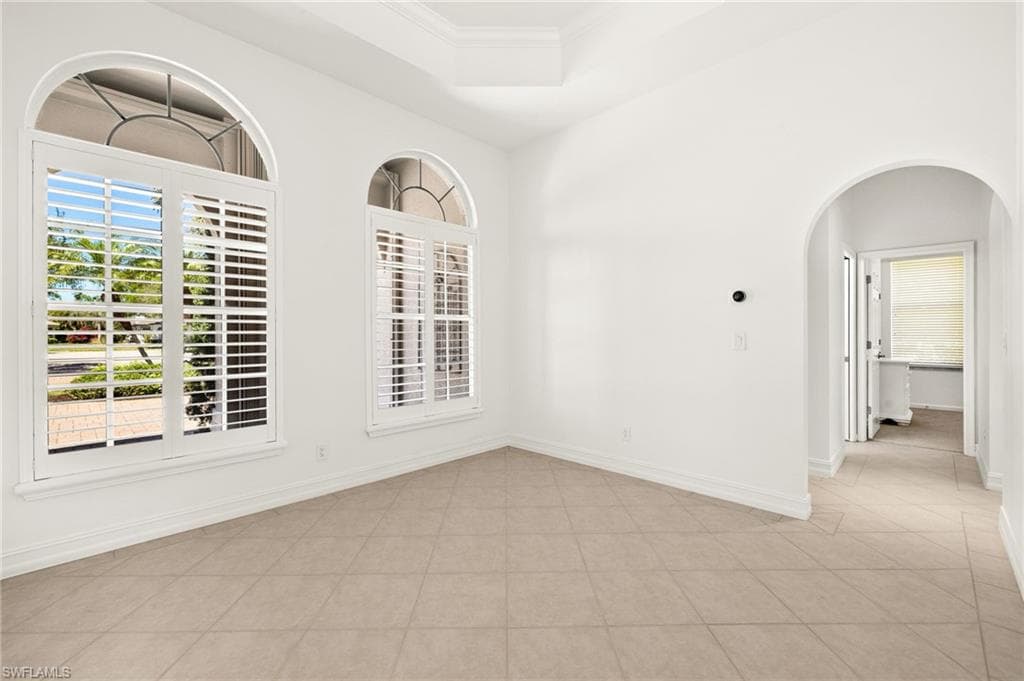 7034 Sugar Magnolia Cir, Naples, FL 34109-27