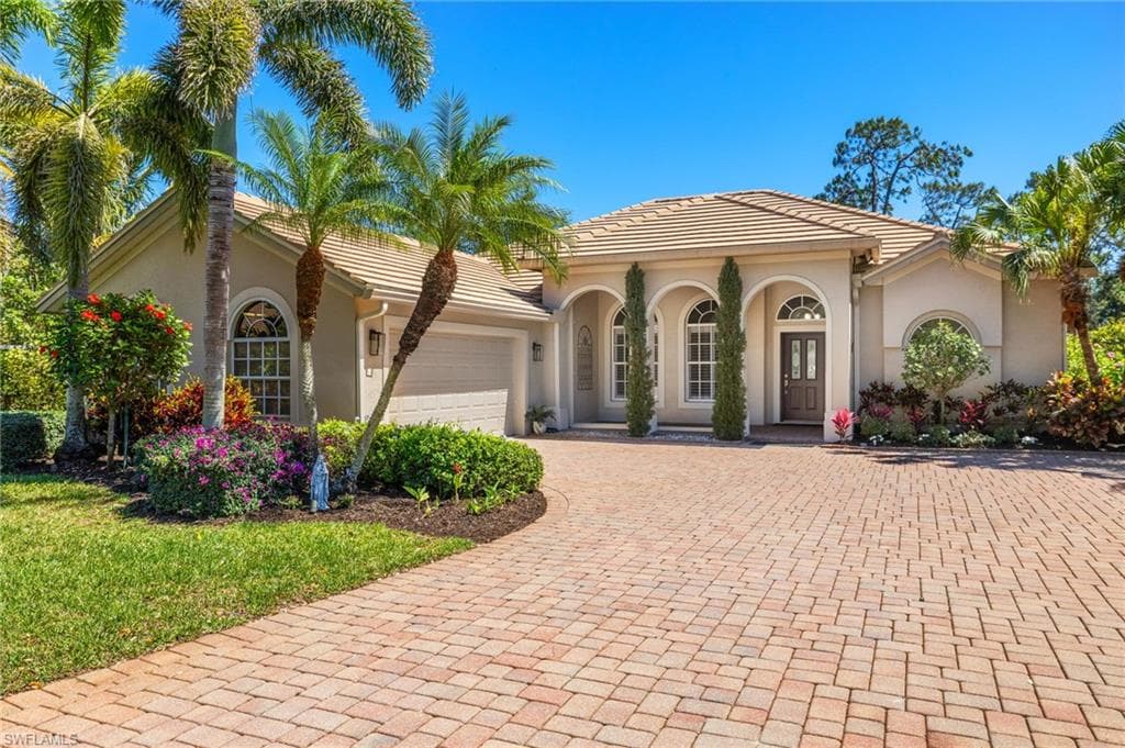 7034 Sugar Magnolia Cir, Naples, FL 34109-1