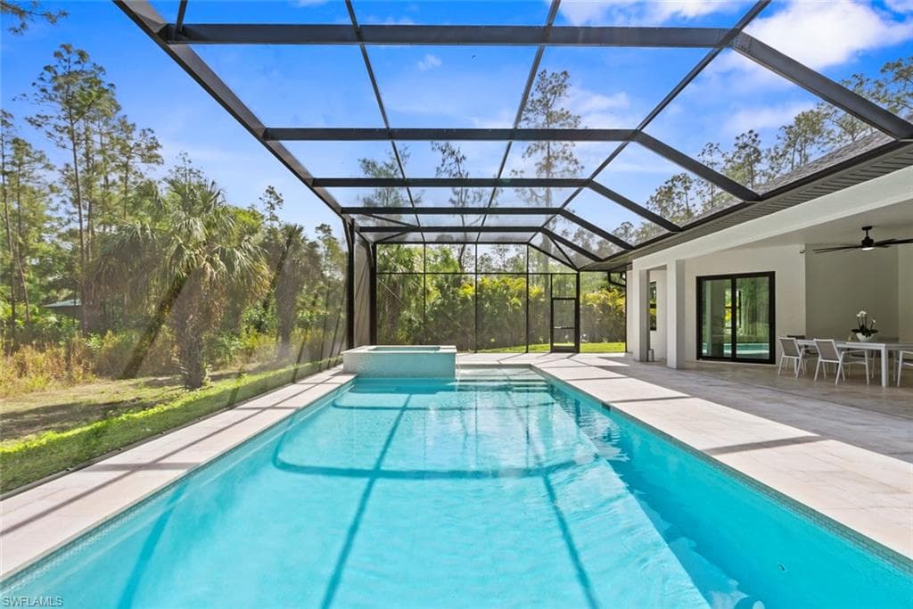 3513 14th Ave NE, Naples, FL 34120-9