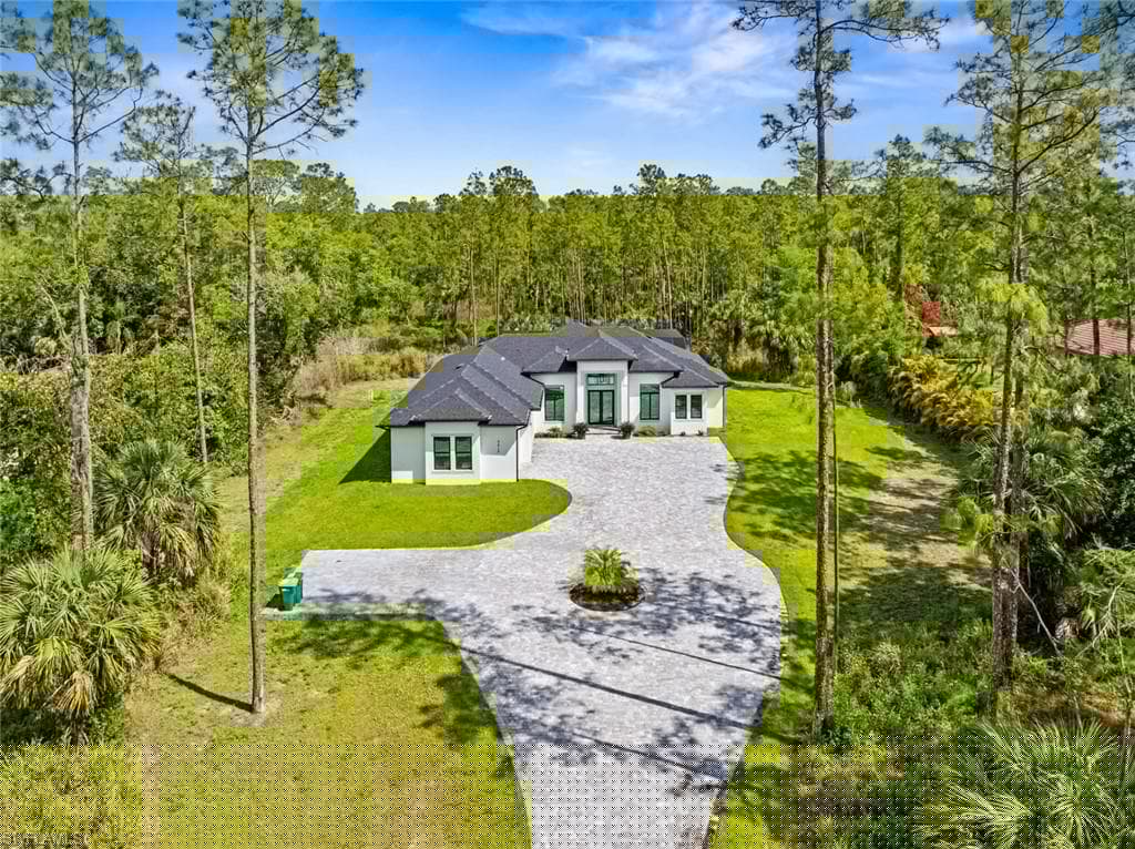 3513 14th Ave NE, Naples, FL 34120-1