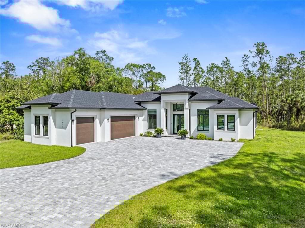 3513 14th Ave NE, Naples, FL 34120-3