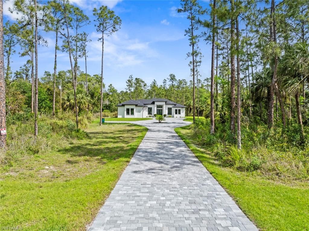 3513 14th Ave NE, Naples, FL 34120-5