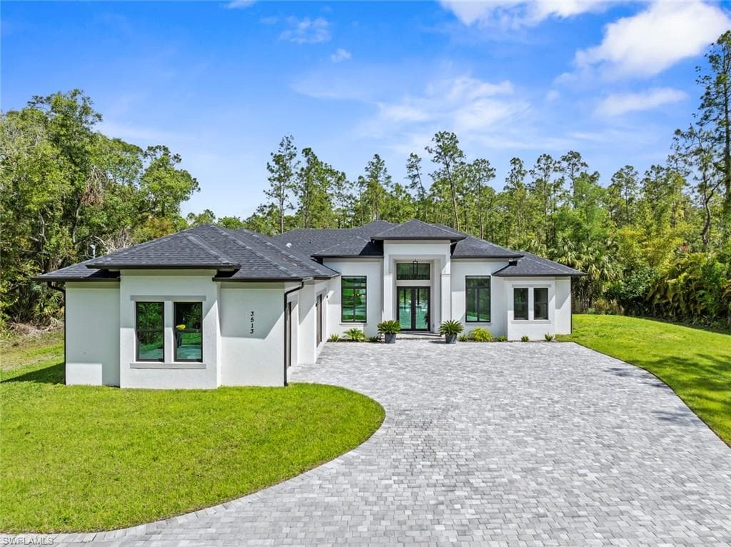 3513 14th Ave NE, Naples, FL 34120-6