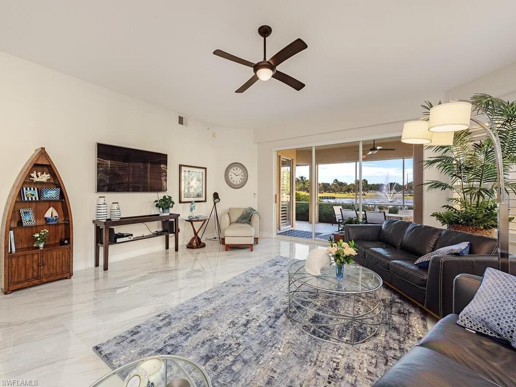 1830 Les Chateaux Blvd 104, Naples, FL 34109-4