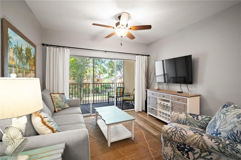 4665 Saint Croix Ln 1525, Naples, FL 34109-28