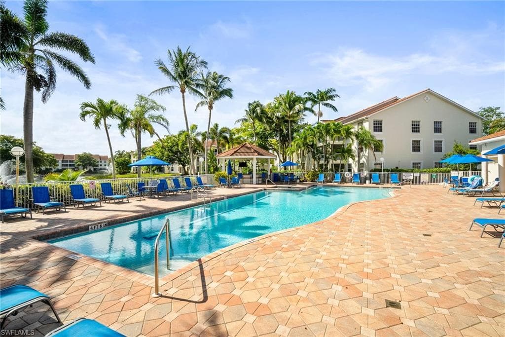 4665 Saint Croix Ln 1525, Naples, FL 34109-39