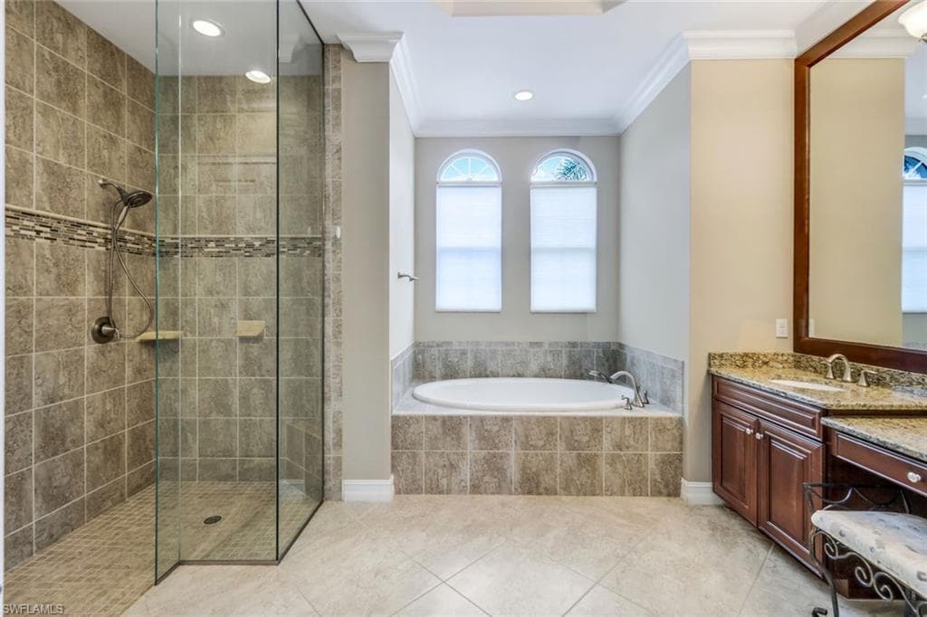 9337 Campanile Cir, Naples, FL 34114-24