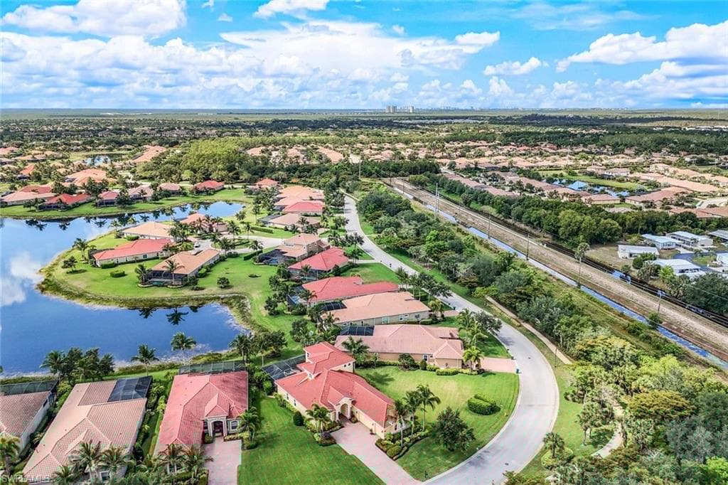 9337 Campanile Cir, Naples, FL 34114-49