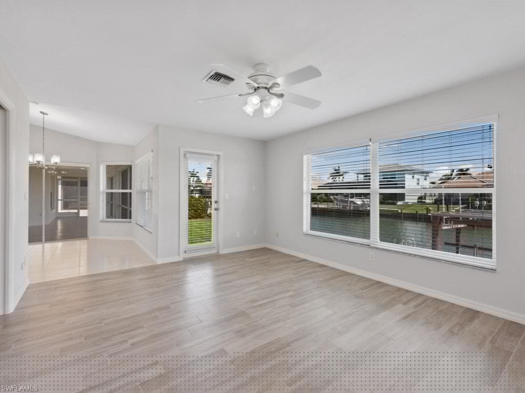 371 Edgewater Ct, Marco Island, FL 34145-9