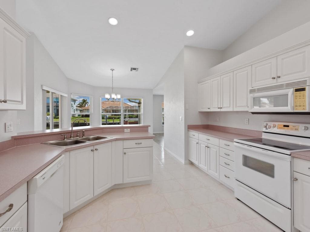 371 Edgewater Ct, Marco Island, FL 34145-13