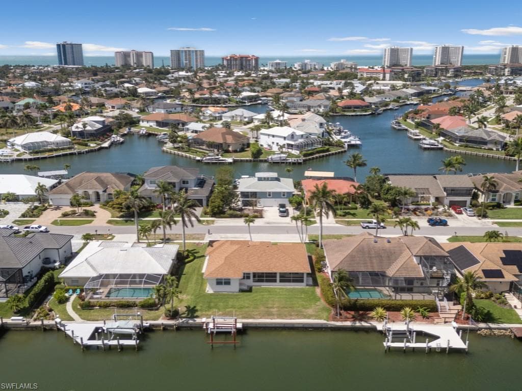 371 Edgewater Ct, Marco Island, FL 34145-6