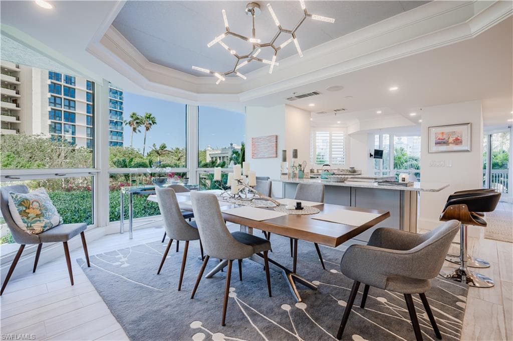 4021 Gulf Shore Blvd N 206, Naples, FL 34103-9