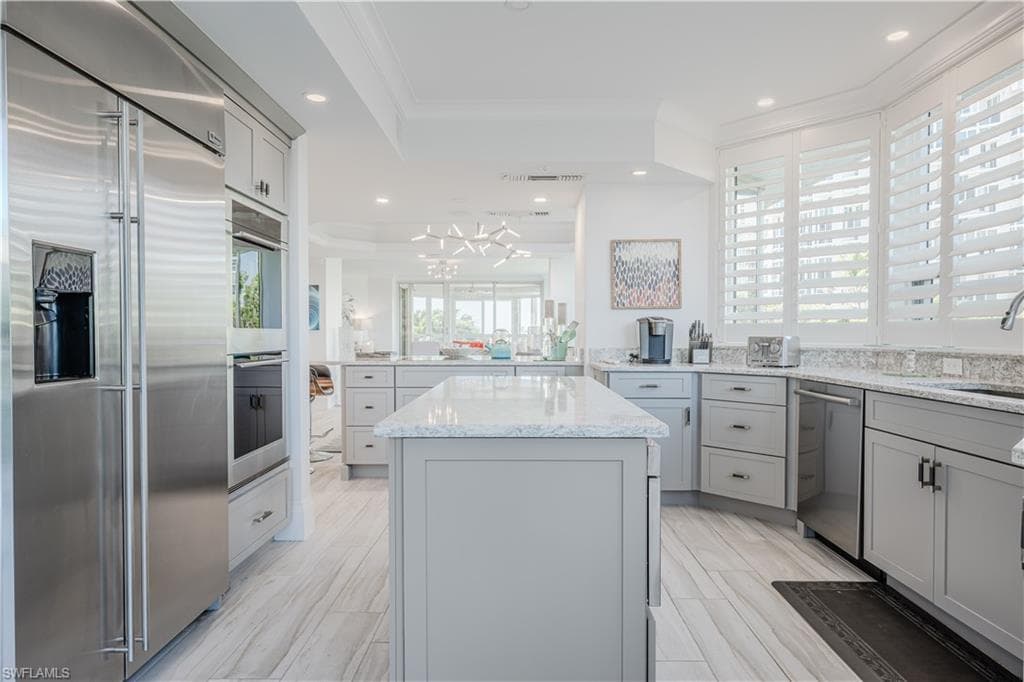 4021 Gulf Shore Blvd N 206, Naples, FL 34103-12