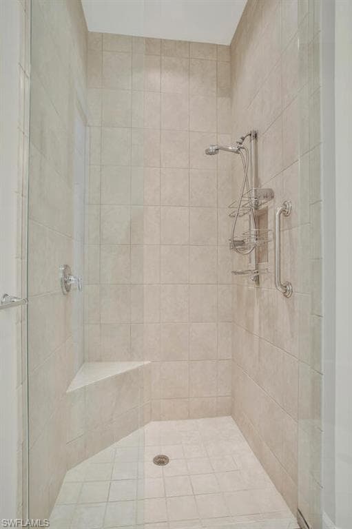 6908 Cay Ct, Naples, FL 34113-32