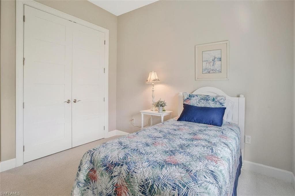 6908 Cay Ct, Naples, FL 34113-35