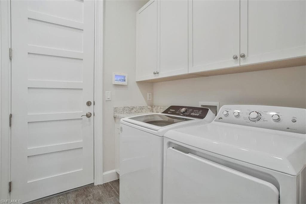 6908 Cay Ct, Naples, FL 34113-36