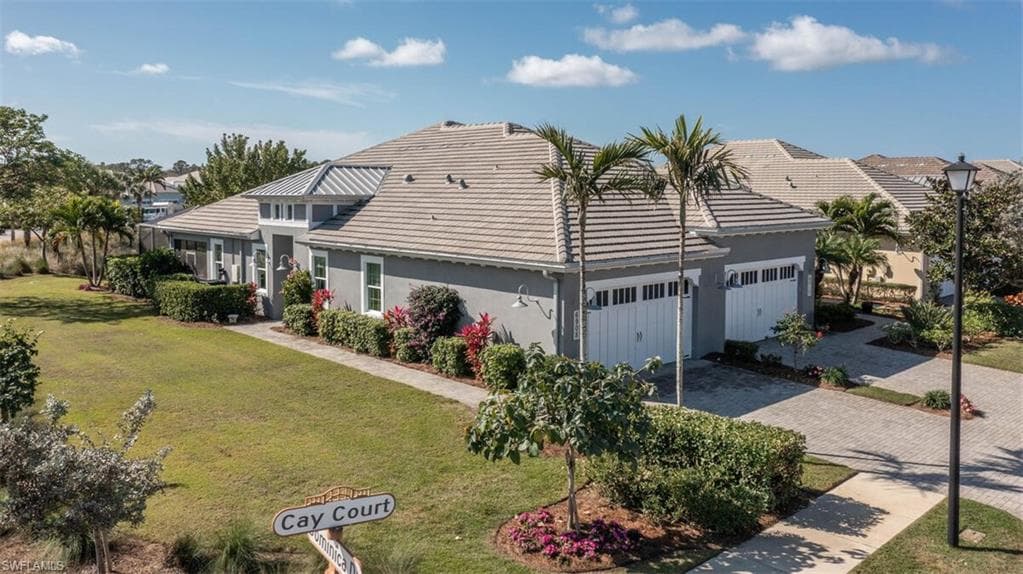 6908 Cay Ct, Naples, FL 34113-6