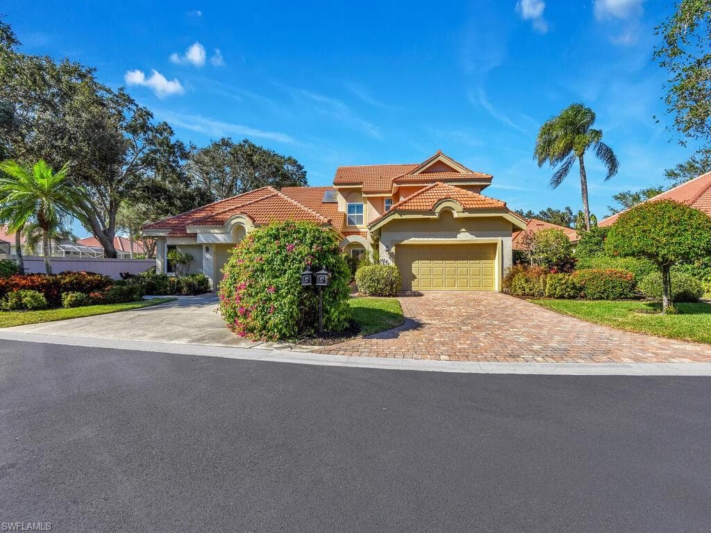 185 Napa Ridge Rd E 34, Naples, FL 34119-19