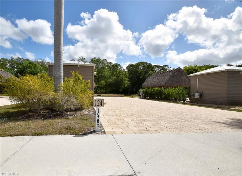 10263 Meadow Beauty Trl, Fort Myers, FL 33905-3