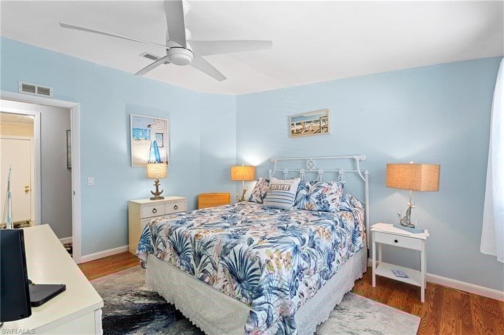 77 Atlantic Way 77, Naples, FL 34104-9