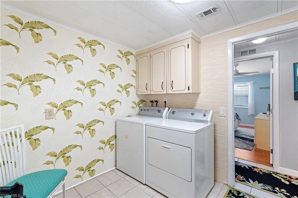 77 Atlantic Way 77, Naples, FL 34104-27