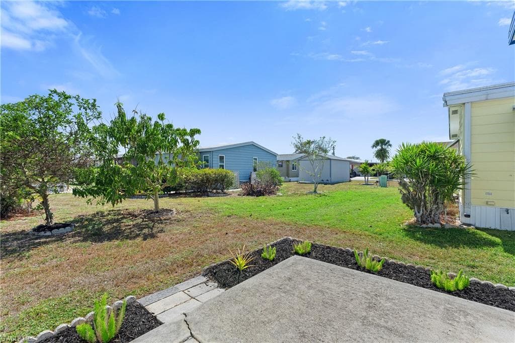 77 Atlantic Way 77, Naples, FL 34104-31