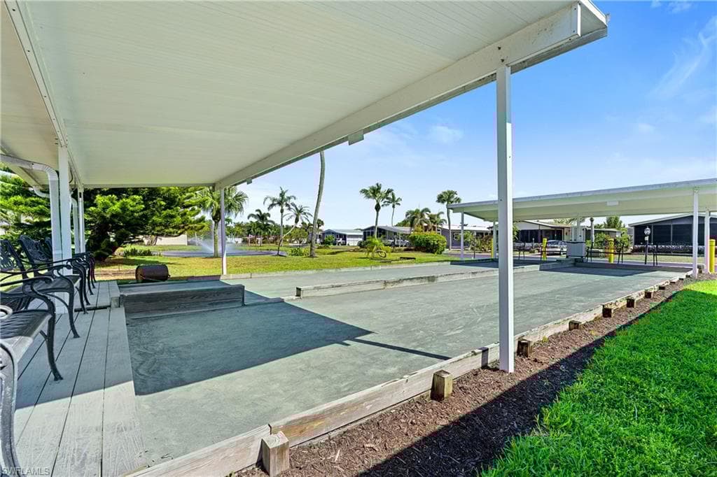 77 Atlantic Way 77, Naples, FL 34104-37