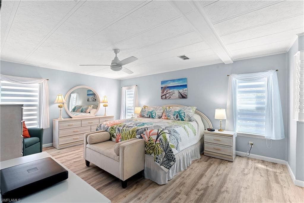 77 Atlantic Way 77, Naples, FL 34104-5