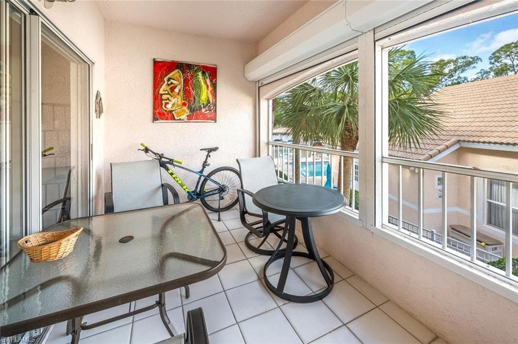 1044 Woodshire Ln B211, Naples, FL 34105-17