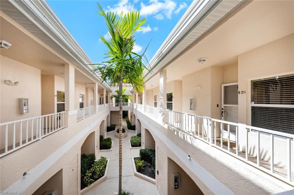 1044 Woodshire Ln B211, Naples, FL 34105-29