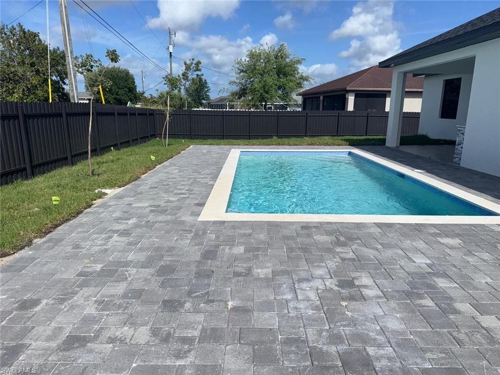 1860 23rd St, Cape Coral, FL 33909-12