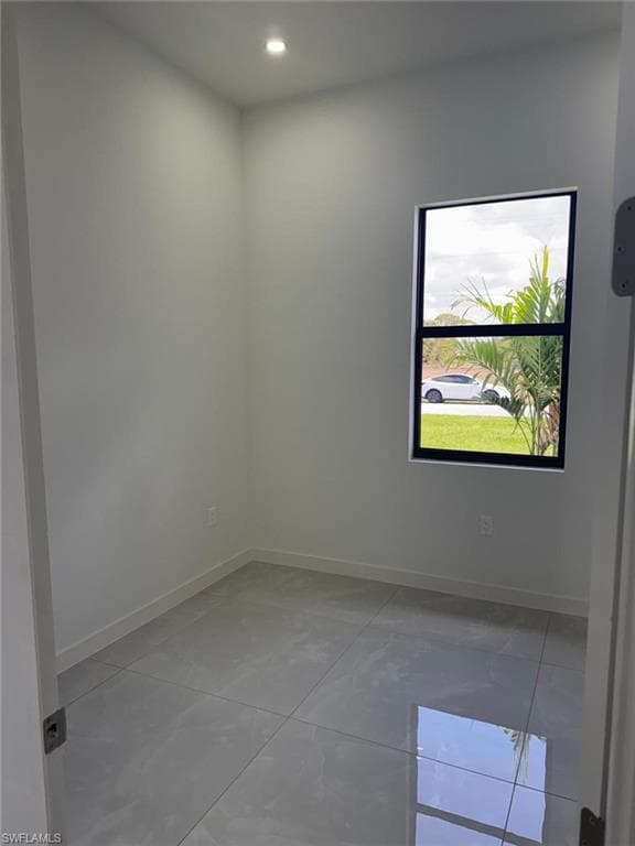 1860 23rd St, Cape Coral, FL 33909-30