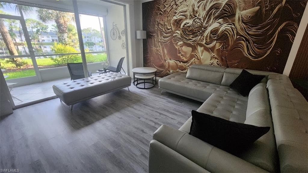 1220 Sarah Jean Cir L103, Naples, FL 34110-1