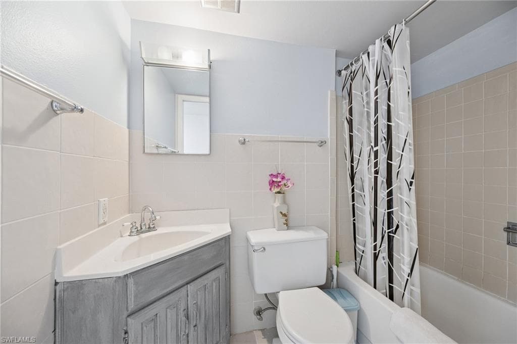 3635 Boca Ciega Dr 302, Naples, FL 34112-22