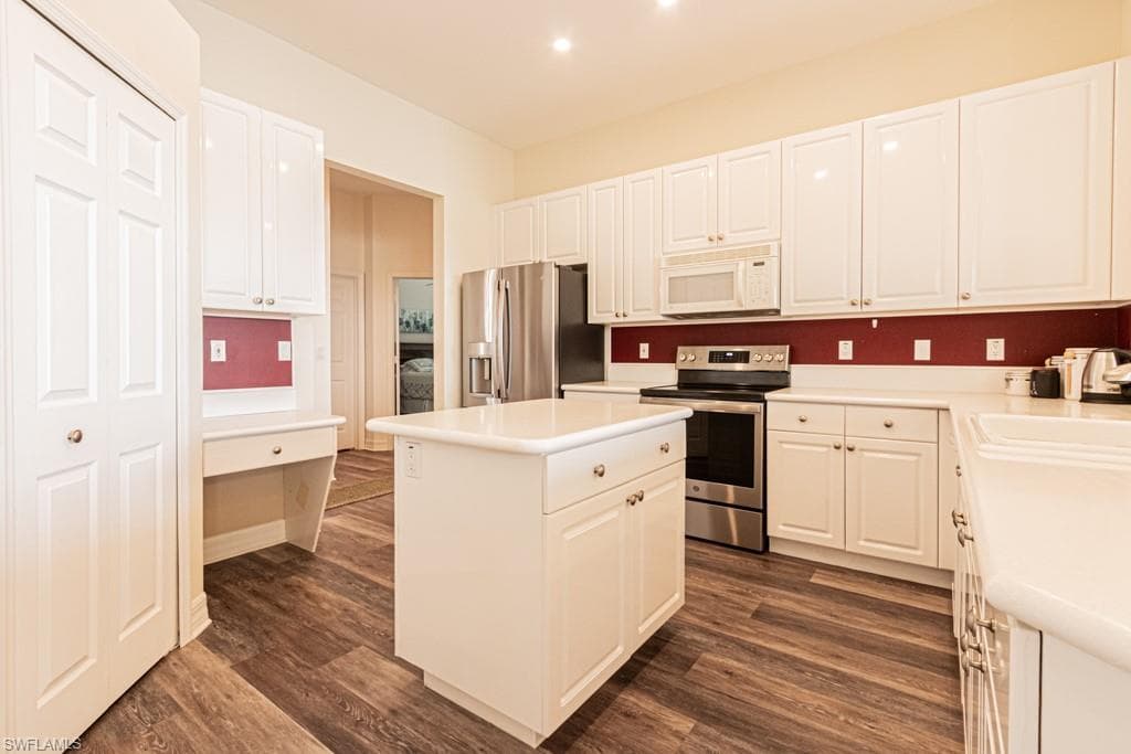 609 Grand Rapids Blvd, Naples, FL 34120-13