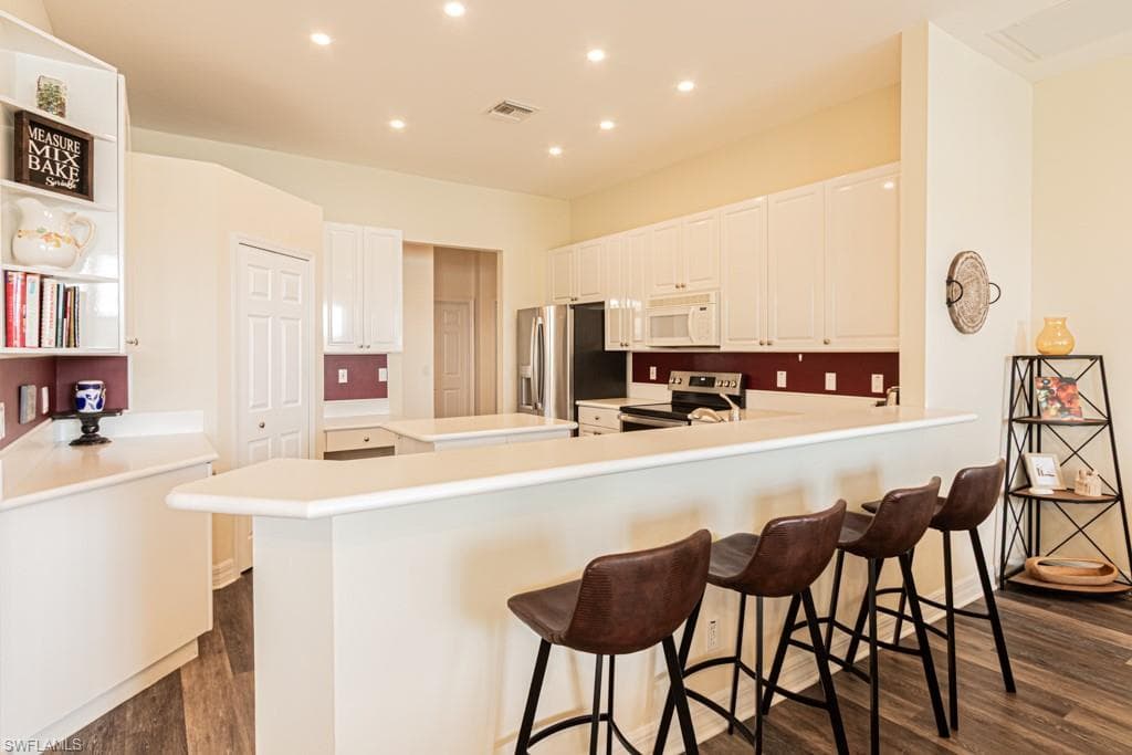 609 Grand Rapids Blvd, Naples, FL 34120-16