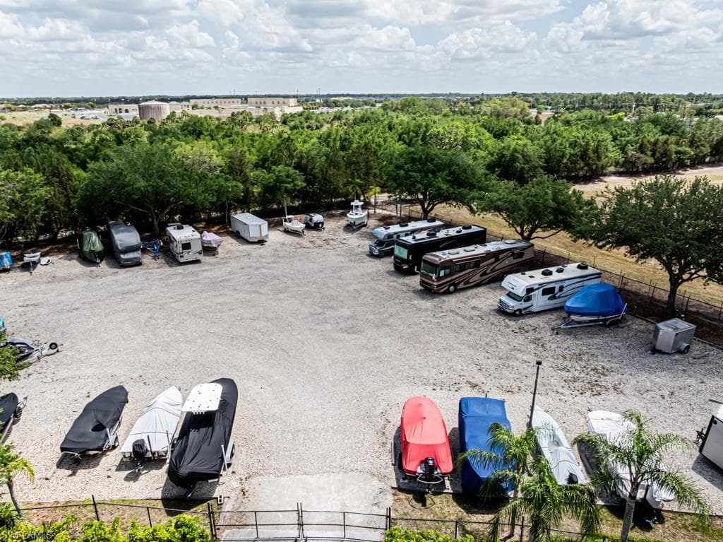 609 Grand Rapids Blvd, Naples, FL 34120-39