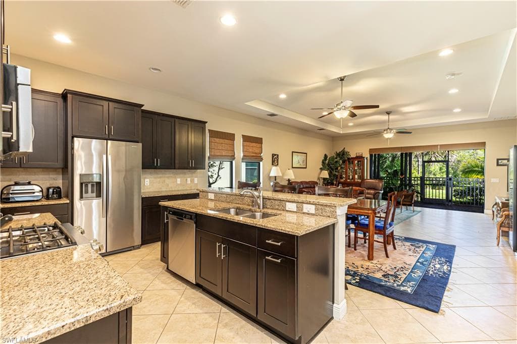 1233 Manado Dr, Naples, FL 34113-14