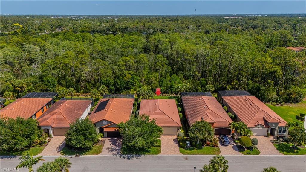 1233 Manado Dr, Naples, FL 34113-3