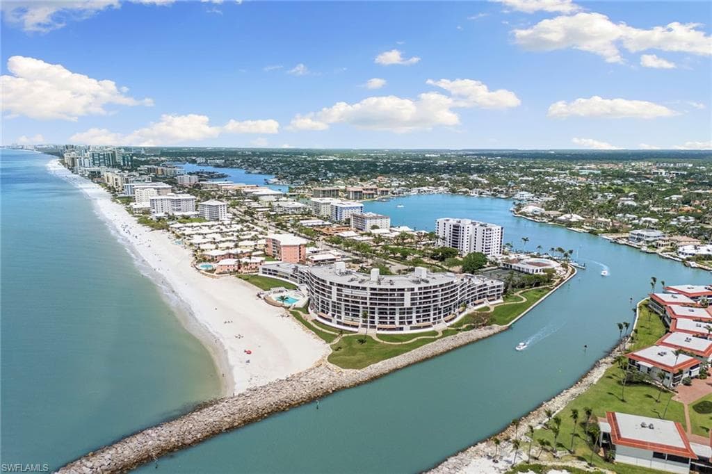 2398 Gulf Shore Blvd N 101, Naples, FL 34103-32