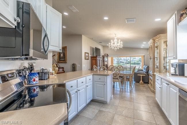 8396 Borboni Ct, Naples, FL 34114-11
