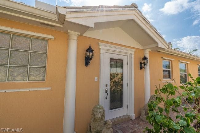 8396 Borboni Ct, Naples, FL 34114-6