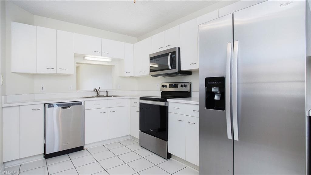 7706 Jewel Ln 103, Naples, FL 34109-4