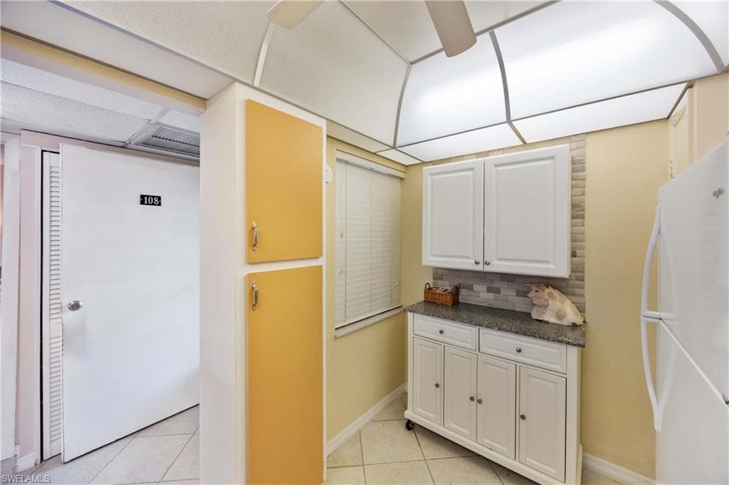 1085 Forest Lakes Dr 8108, Naples, FL 34105-13