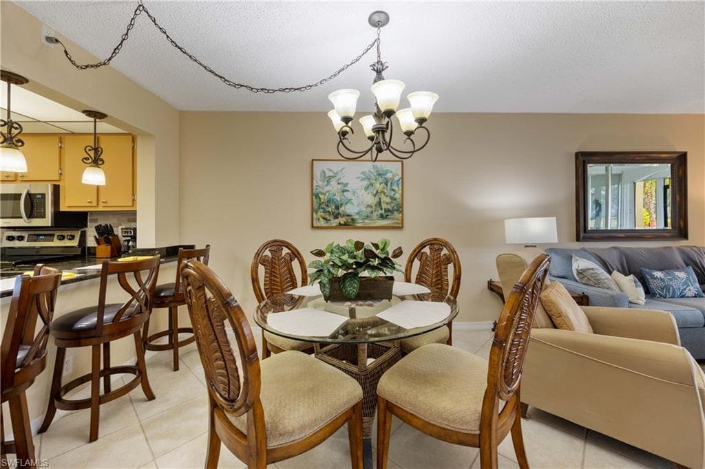1085 Forest Lakes Dr 8108, Naples, FL 34105-14