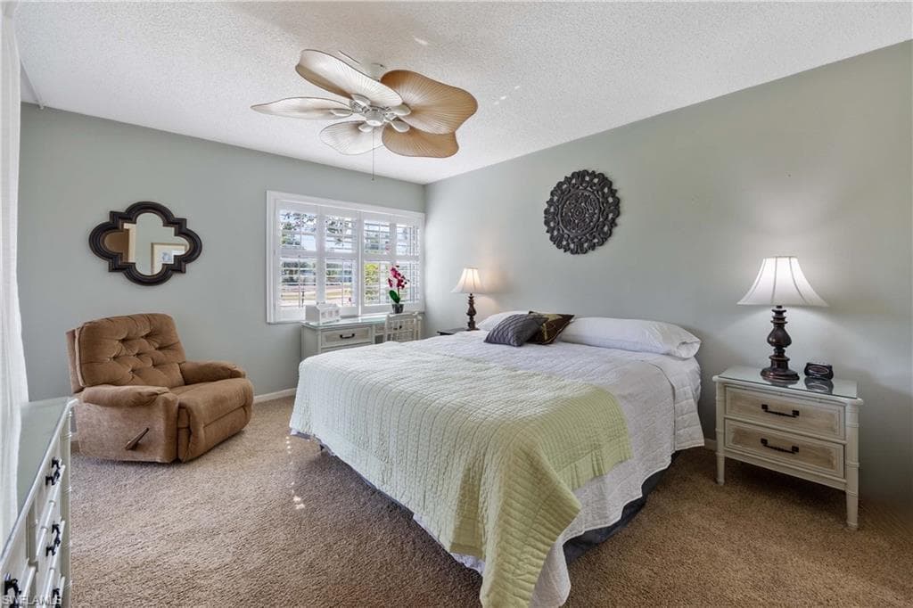 1085 Forest Lakes Dr 8108, Naples, FL 34105-16